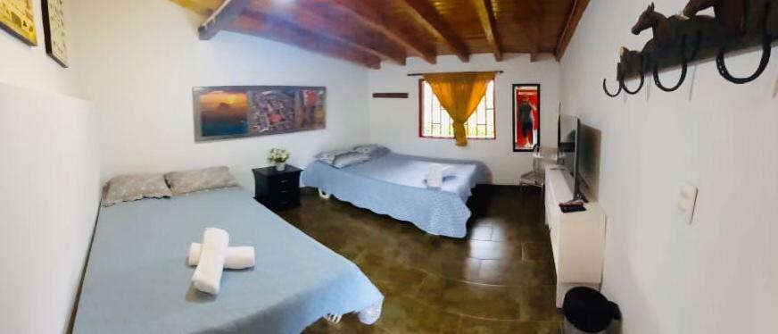 House Bed and Breakfast Guatapé Buitenkant foto